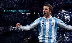 开云体育登录-铁塔阴影下的叹息，范戴克一柱擎天，巴黎如何横扫了一个不存在的西班牙？