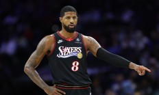 开云体育-关于魔术力克76人，乔治统治全场的信息