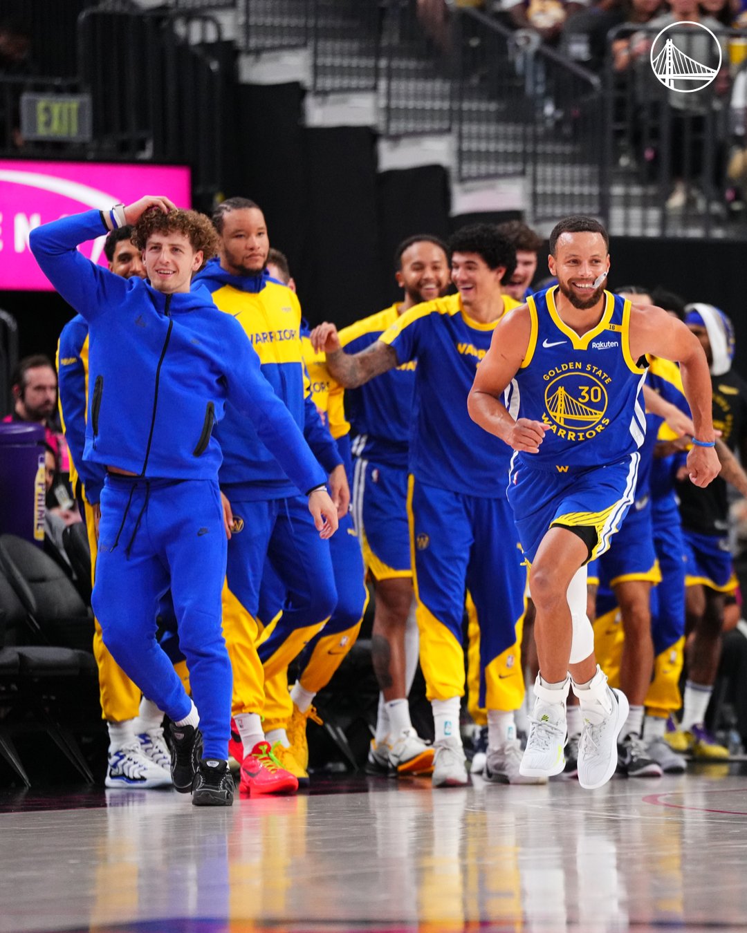 勇士大胜对手保持不败纪录,阵容稳定 勇士大胜对手保持不败纪录,阵容稳定