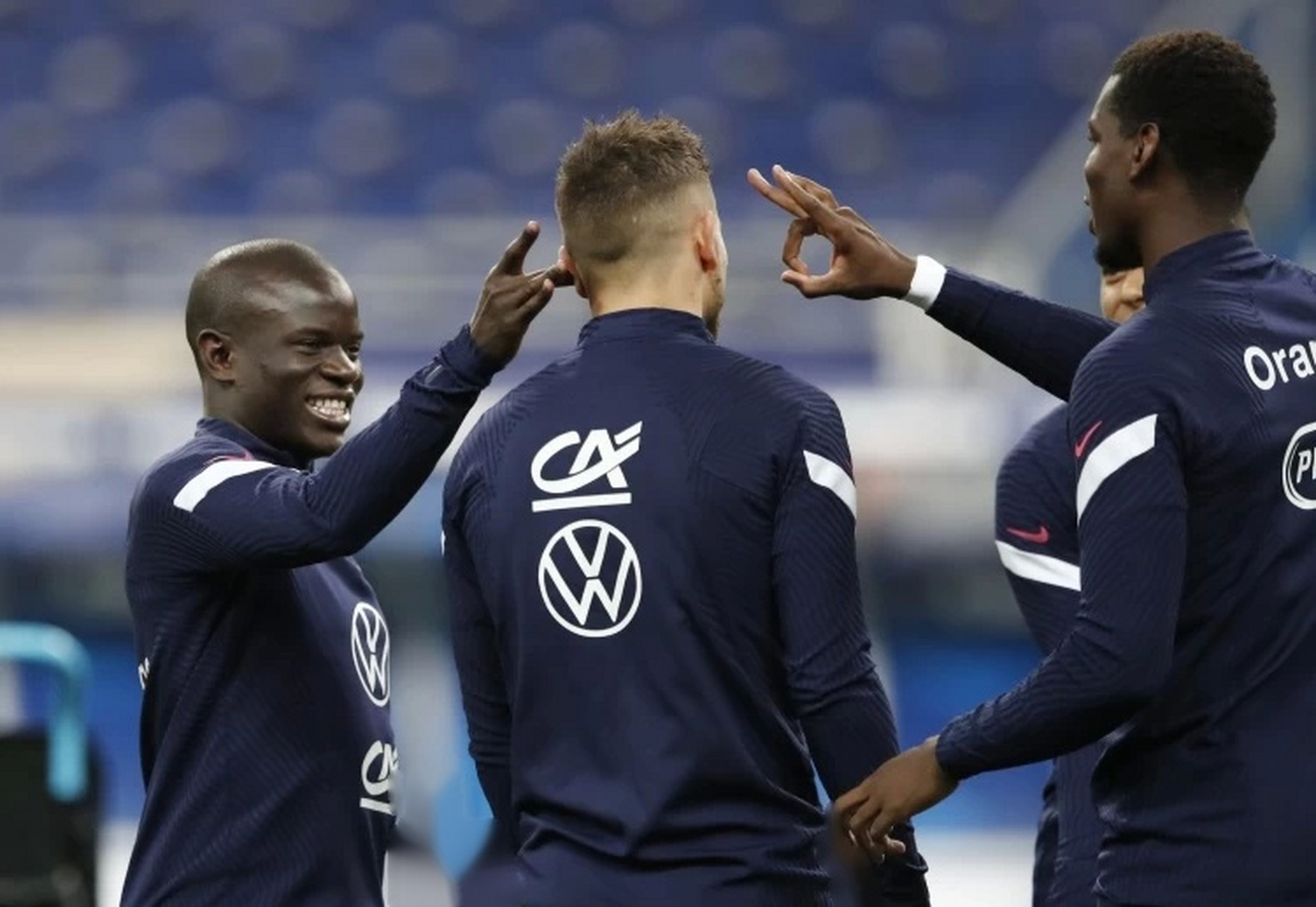 法兰西球队继续保持不败势头