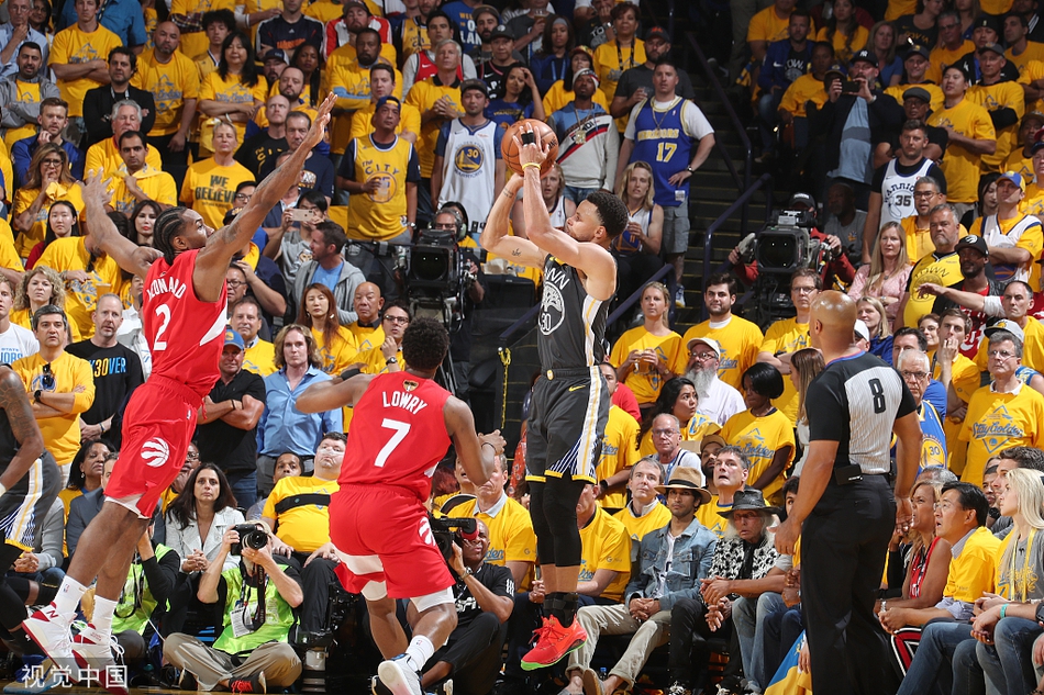 关于湖人队内外火力全开,轻取猛龙晋级总决赛的信息 关于湖人队内外火力全开,轻取猛龙晋级总决赛的信息