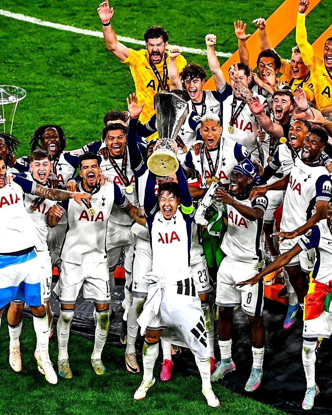 曼联摆出强硬阵容，准备战胜欧冠领头羊