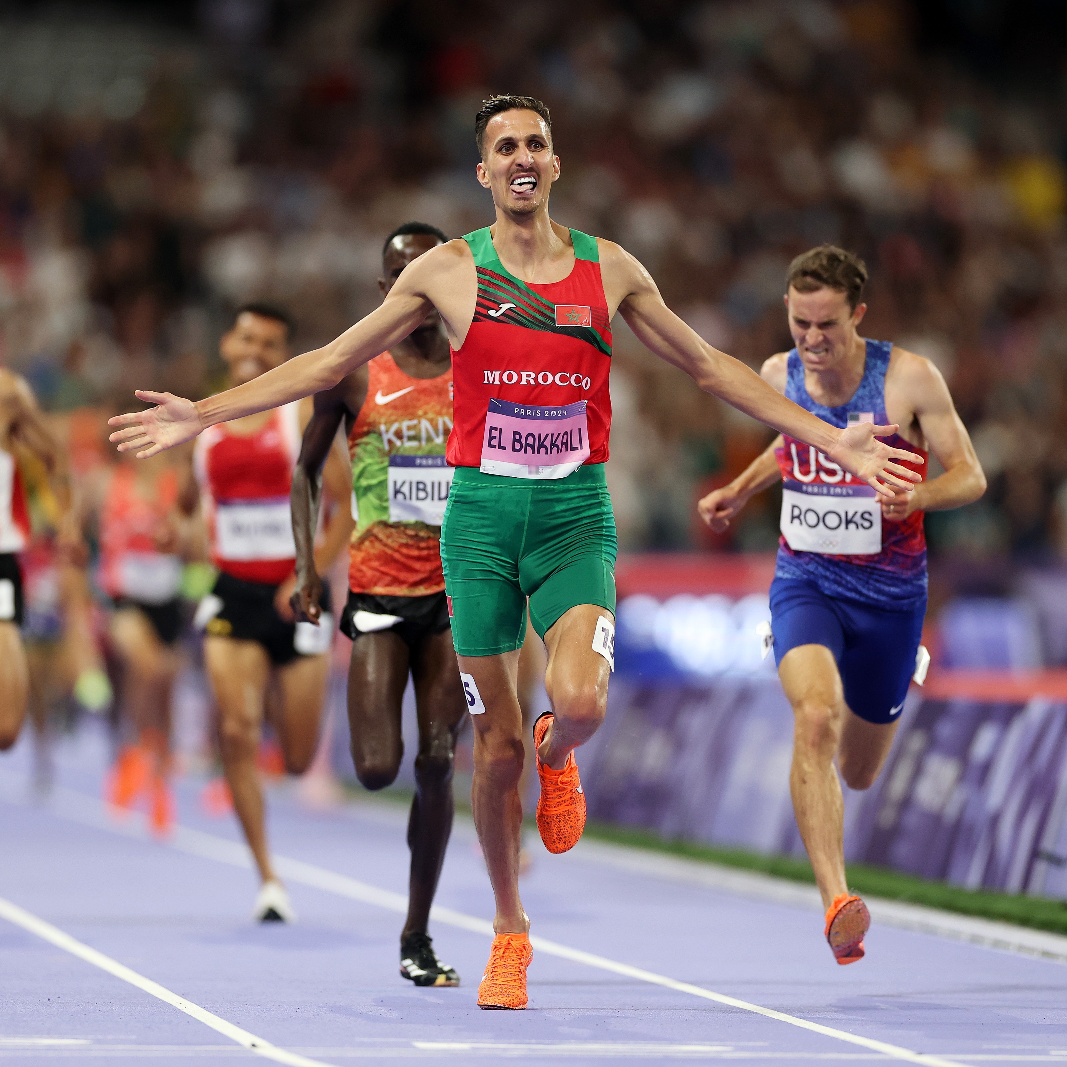 世界级运动员角逐，创造不懈