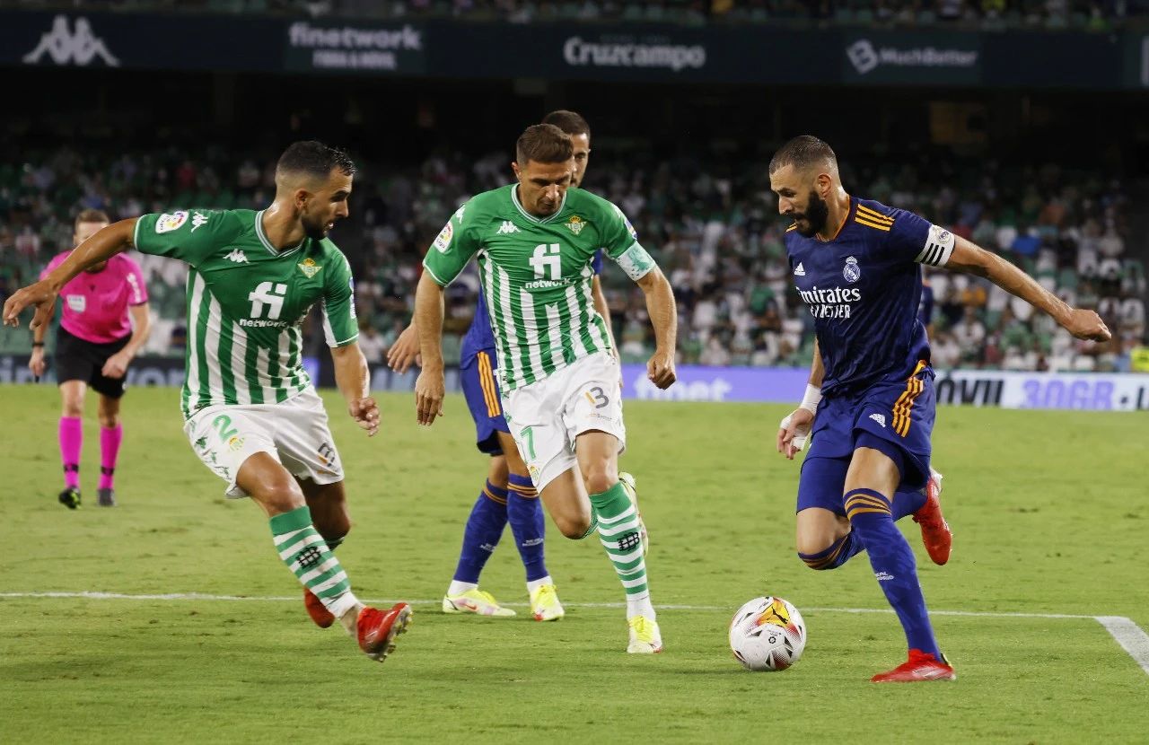 贝蒂斯俱乐部进行战术调整以备战国内联赛的简单介绍