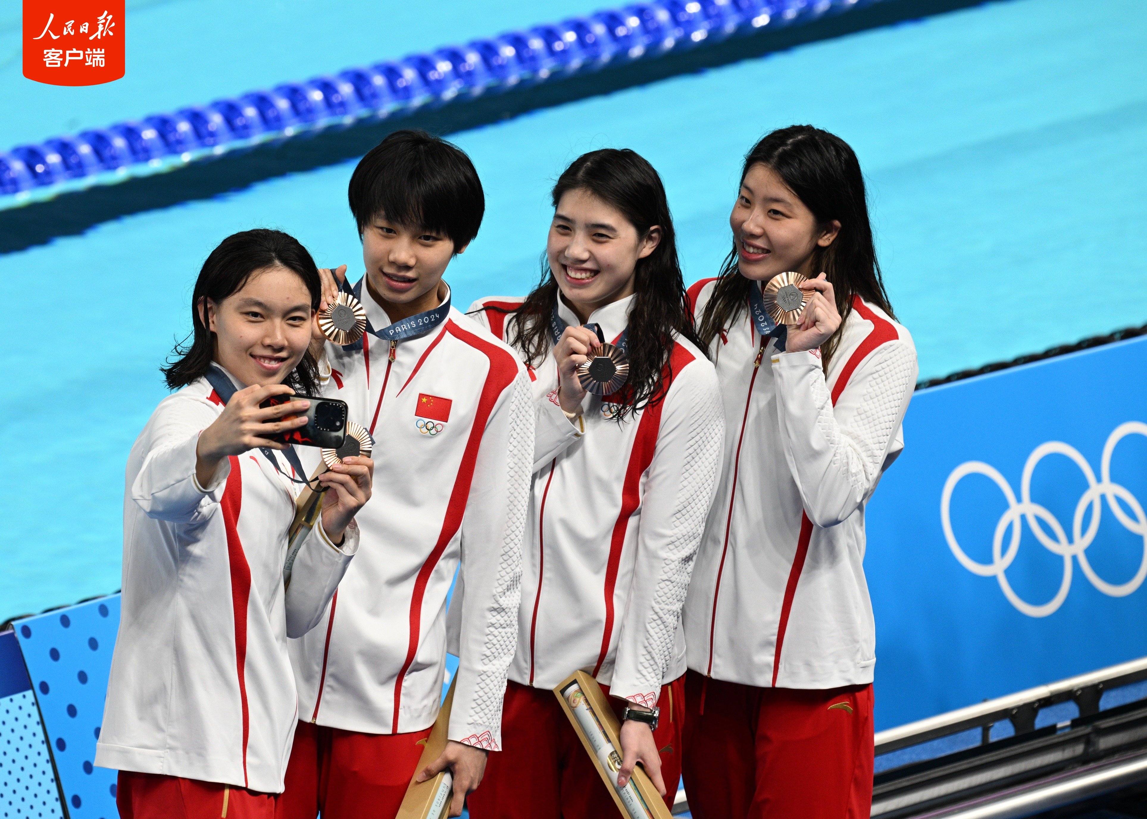 游泳比赛自由泳项目中，中国选手连夺金银牌的简单介绍