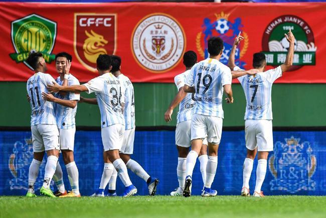 关于广州富力连续两场客场胜利，喜迎连胜的信息