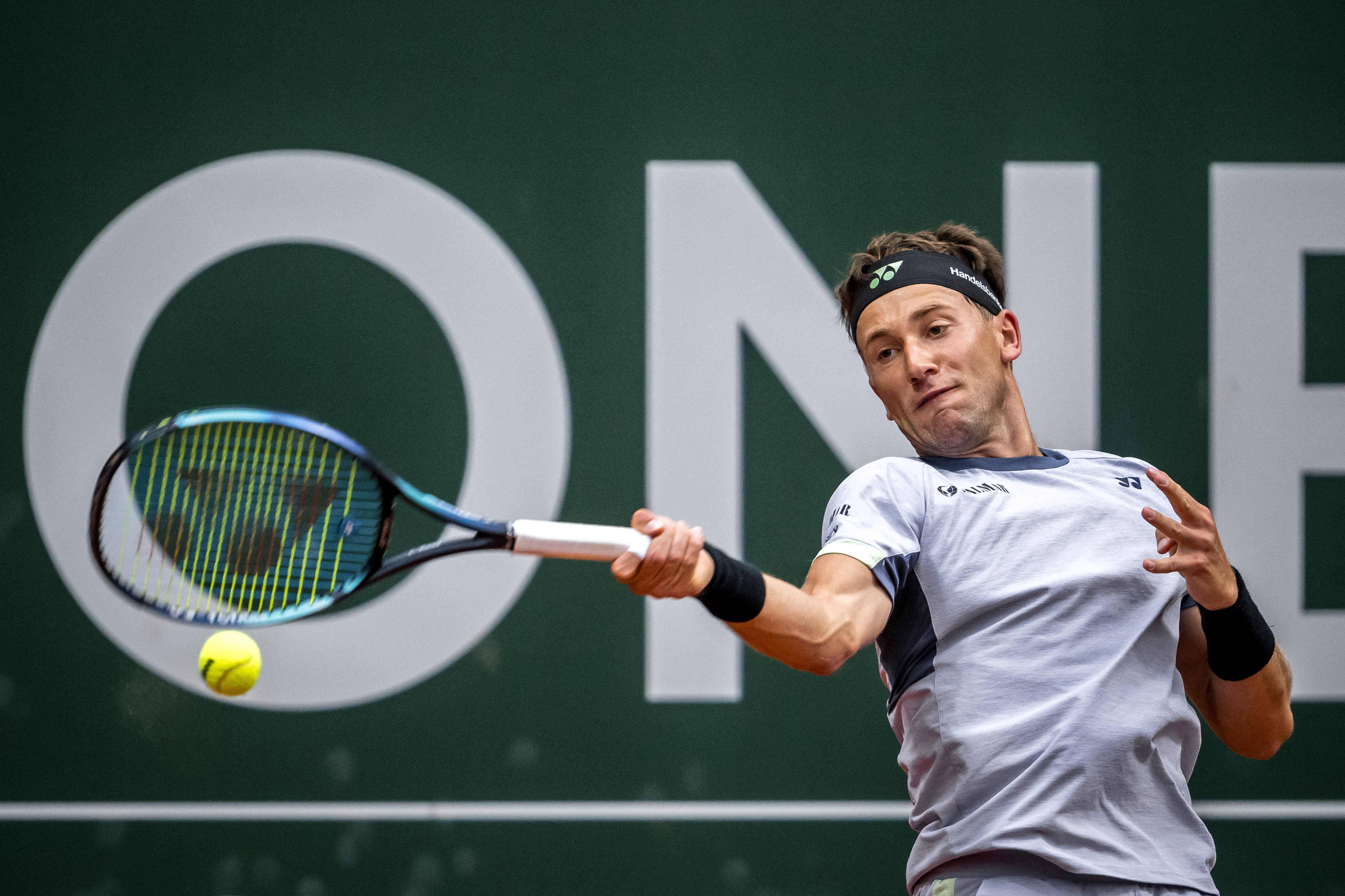 包含ATP总决赛力克拉沃尔杯，鲁德刷新纪录的词条