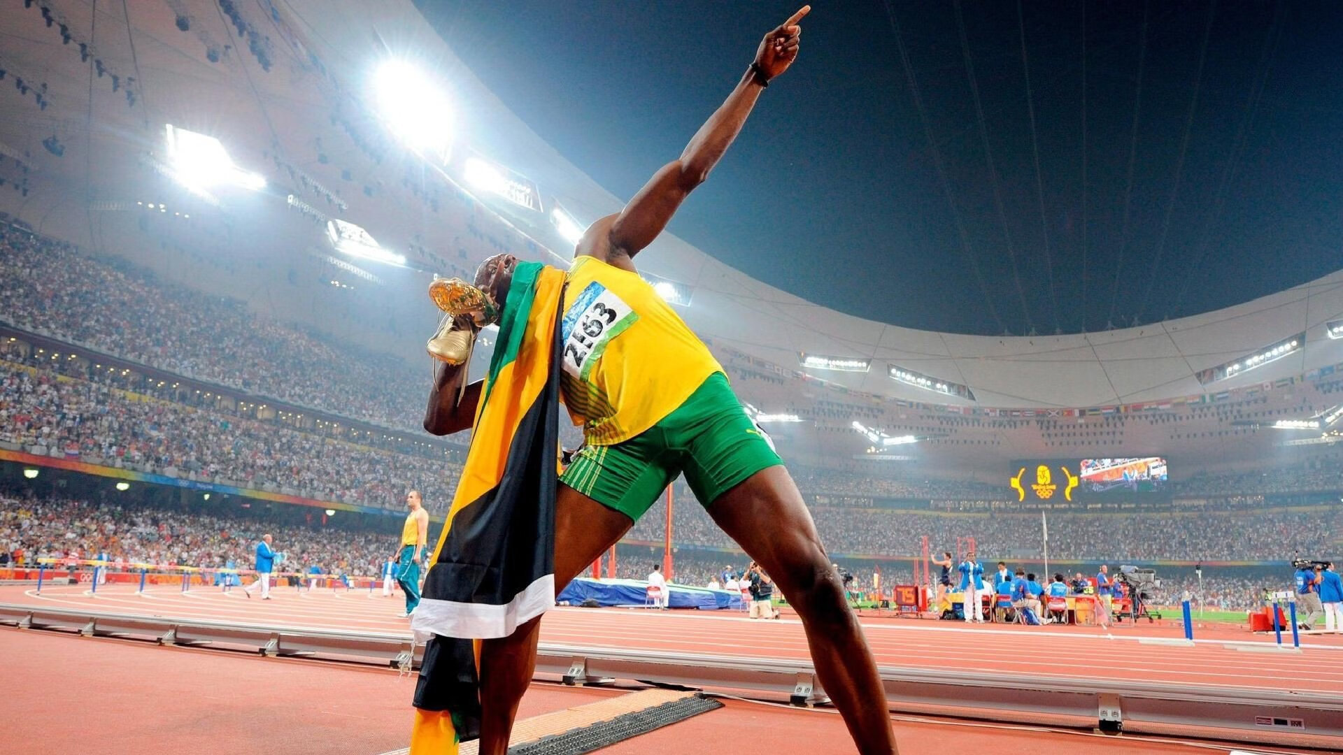 富安健洋一锤定音,喀麦隆战术纪律击溃洪都拉斯